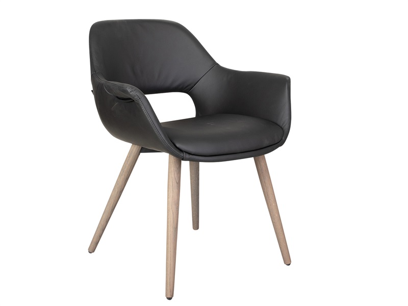 House of Sander Fenja spisebordstol i sort læder med træstel i NATUR